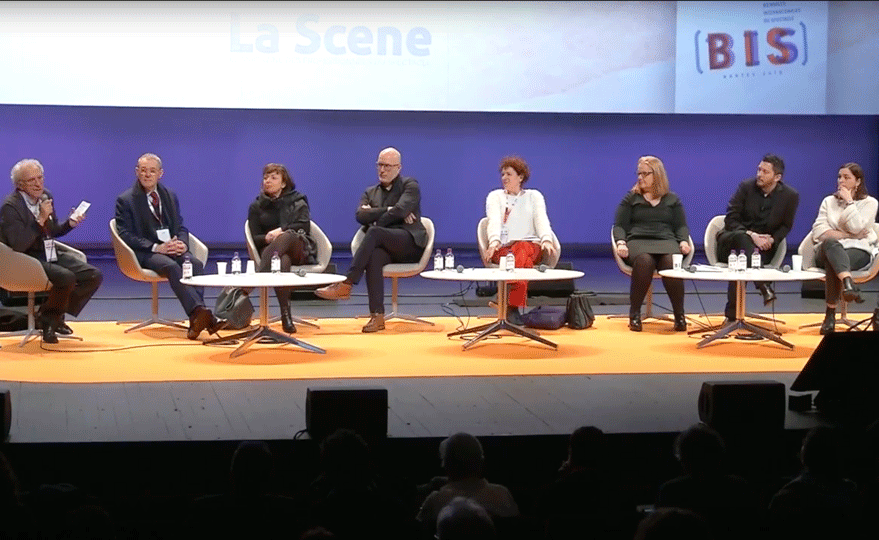 Débat réseau pour les arts